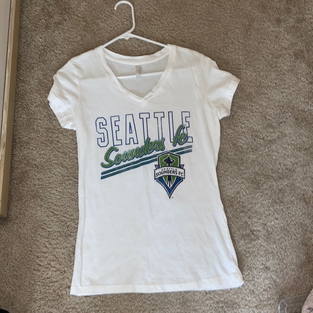 Womens v-neck white seattle sounders shirt